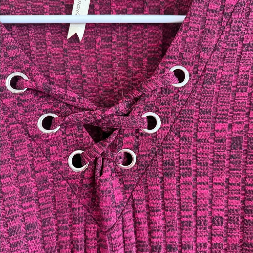 Chenault Red Ribbed Tie Front Long Sleeve Blouse - Picture 4 of 7